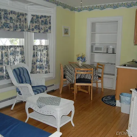Atlantic Birches Inn B&B-3